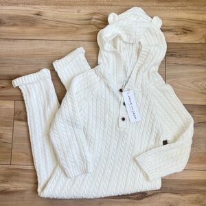 NWT Janie & Jack Baby Bear Ear Hooded One-Piece Off-White Hooded Knit Onesie